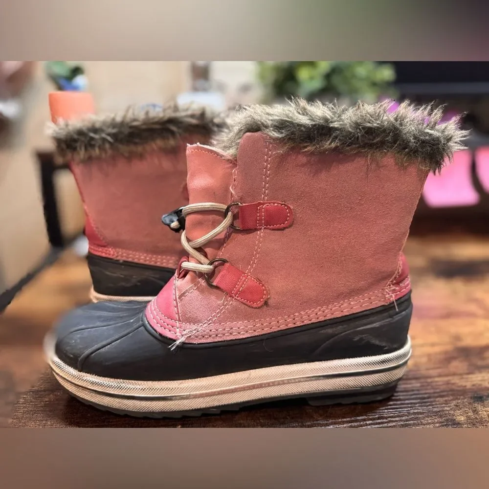 Cat & Jack boots shown